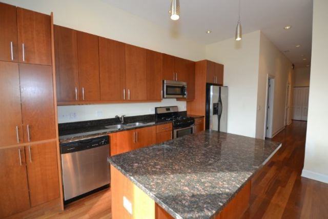 1354 W Augusta Blvd #201 - Photo 2 of 20