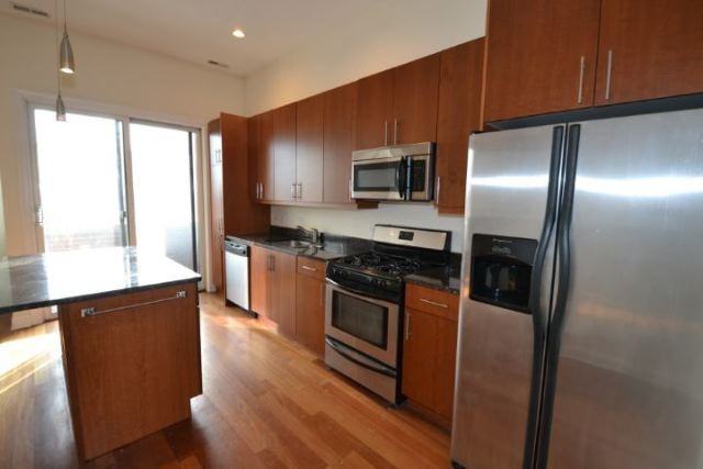 1354 W Augusta Blvd #201 - Photo 3 of 20