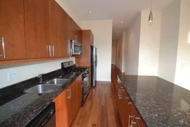 1354 W Augusta Blvd #201 - Photo 5 of 20