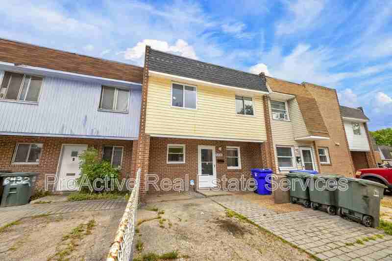 6430 Faraday Ct - Photo 2 of 20