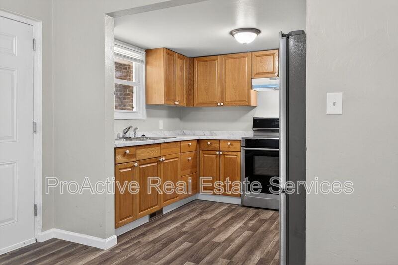 6430 Faraday Ct - Photo 6 of 20