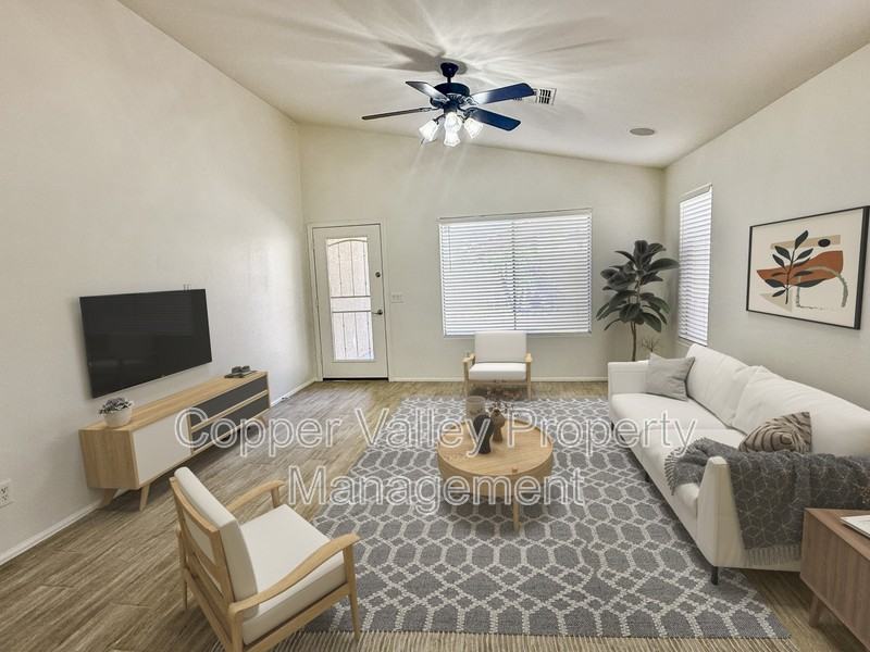 2326 W Gambit Trl - Photo 4 of 20