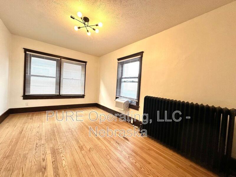 120 N 6th St #L - Photo 3 of 23
