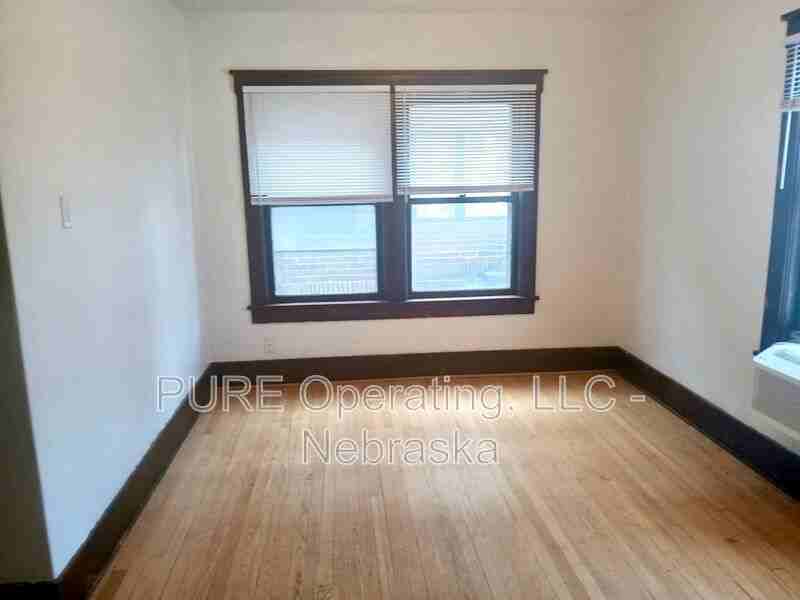 120 N 6th St #L - Photo 4 of 23