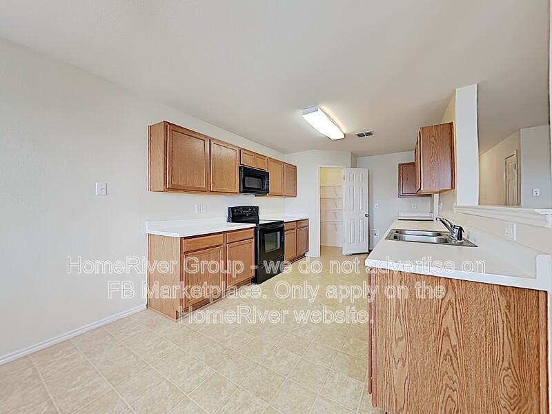 2800 Crockett Pl - Photo 3 of 20