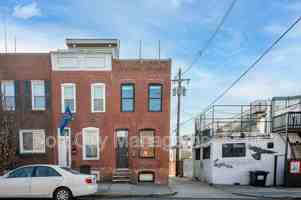 featured image of 3301 Fleet St
