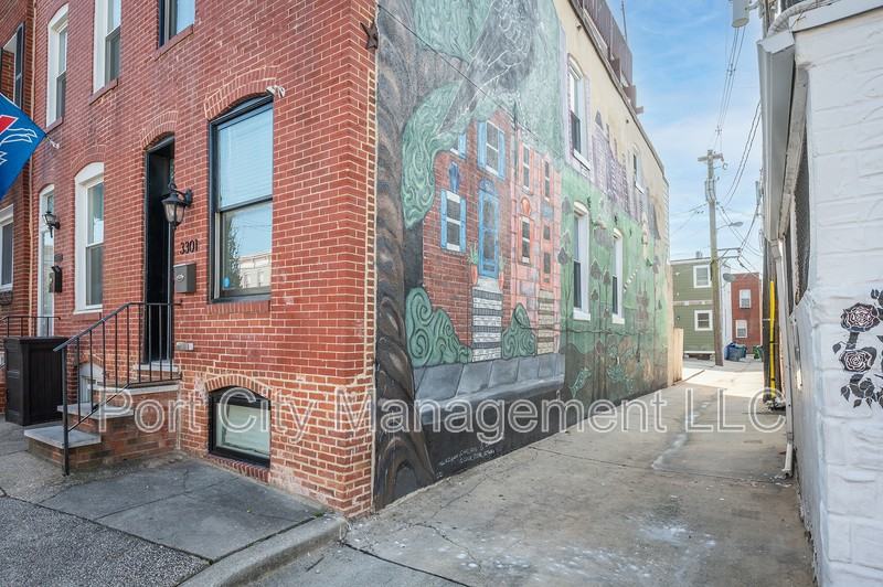 3301 Fleet St - Photo 5 of 30