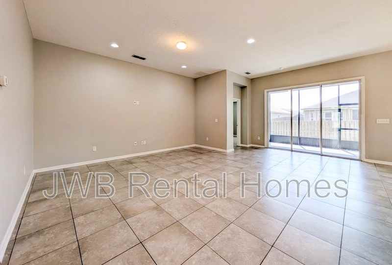 1329 Nochaway Dr - Photo 5 of 33