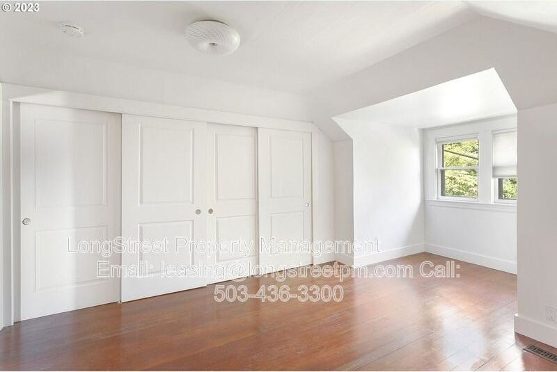 22 S Lowell St - Photo 7 of 26