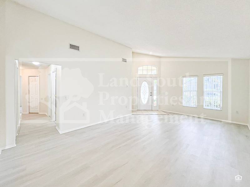1119 Clearpointe Way - Photo 5 of 28