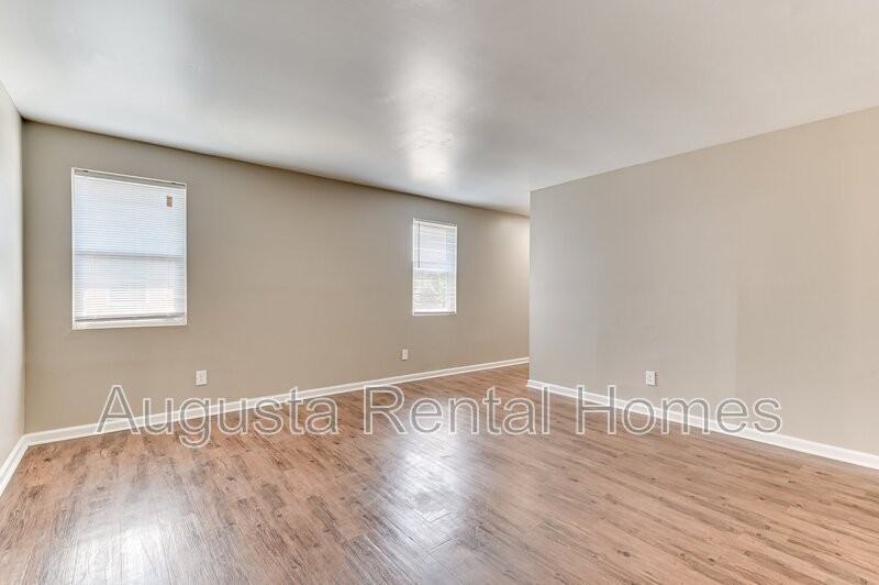 3043 Old Powderhouse Rd - Photo 5 of 16