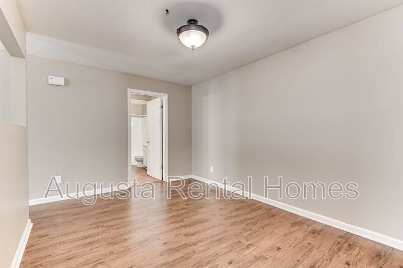 3043 Old Powderhouse Rd - Photo 7 of 16