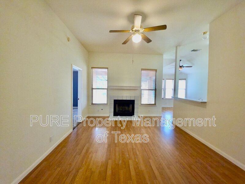 110 Meadowside Dr - Photo 2 of 20