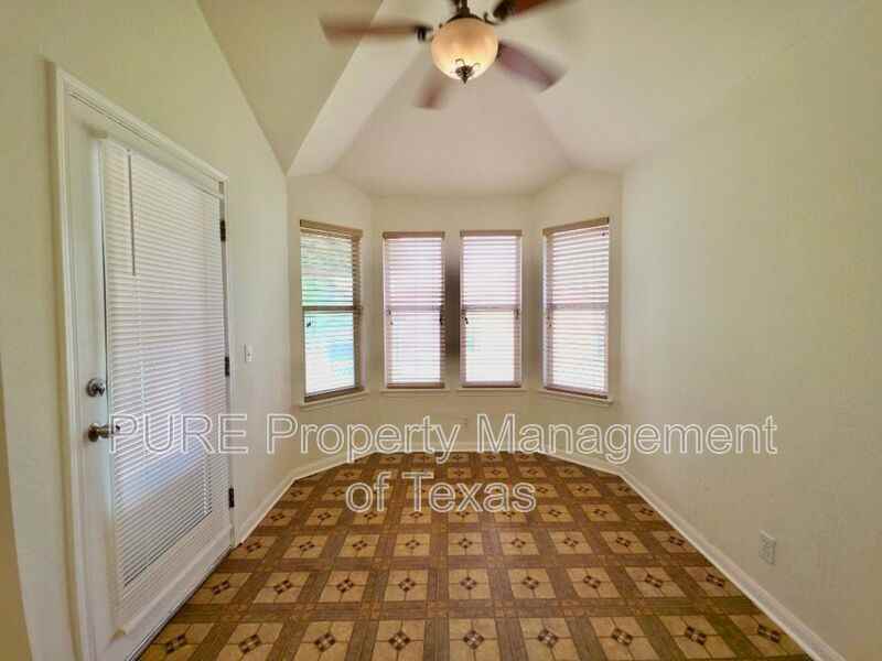 110 Meadowside Dr - Photo 4 of 20