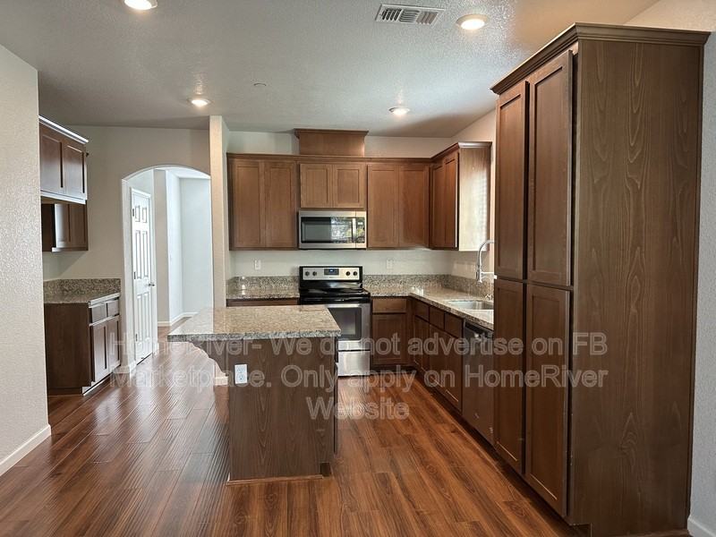 8184 Creeping Willow Ln - Photo 2 of 21