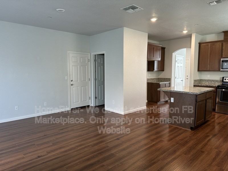 8184 Creeping Willow Ln - Photo 3 of 21