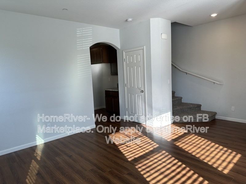 8184 Creeping Willow Ln - Photo 4 of 21