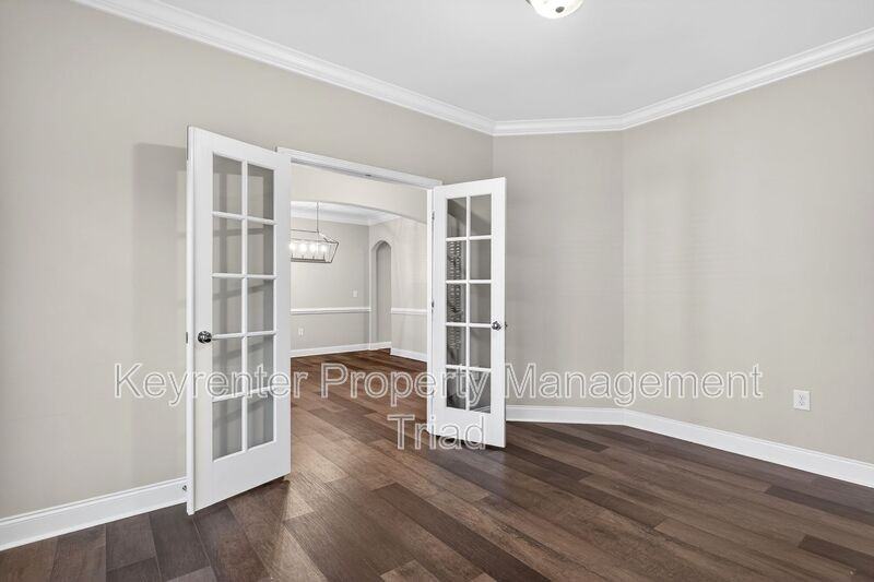 4604 Skyview Trl - Photo 5 of 50