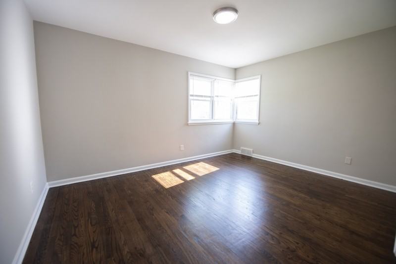 10780 Woodview Blvd - Photo 5 of 10