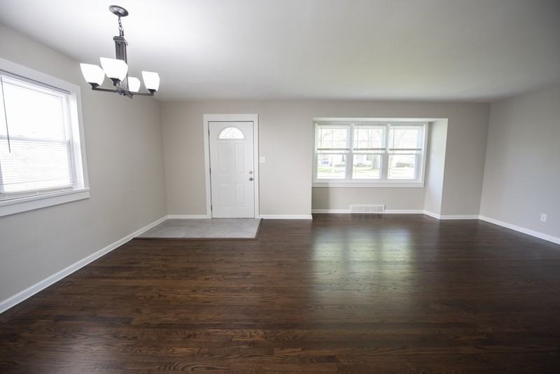 10780 Woodview Blvd - Photo 7 of 10