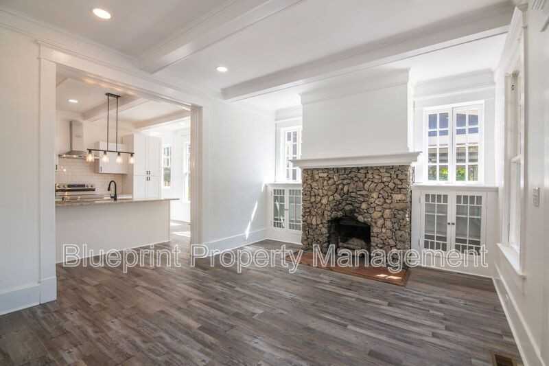 1003 28th Pl S #A - Photo 3 of 18