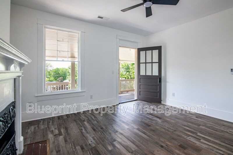 1003 28th Pl S #B - Photo 2 of 16