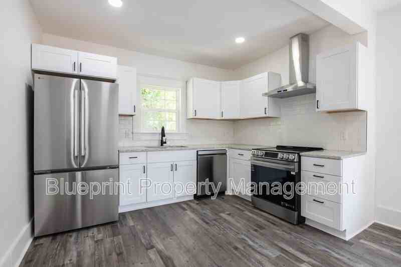 1003 28th Pl S #B - Photo 4 of 16