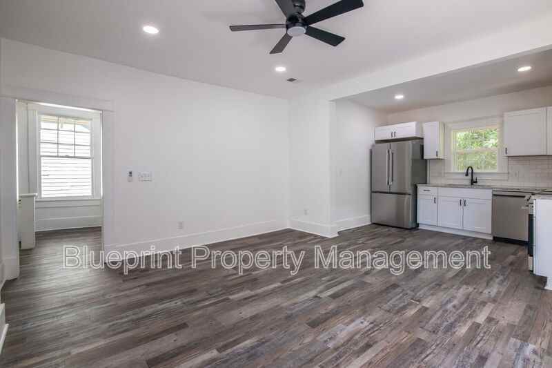 1003 28th Pl S #B - Photo 6 of 16
