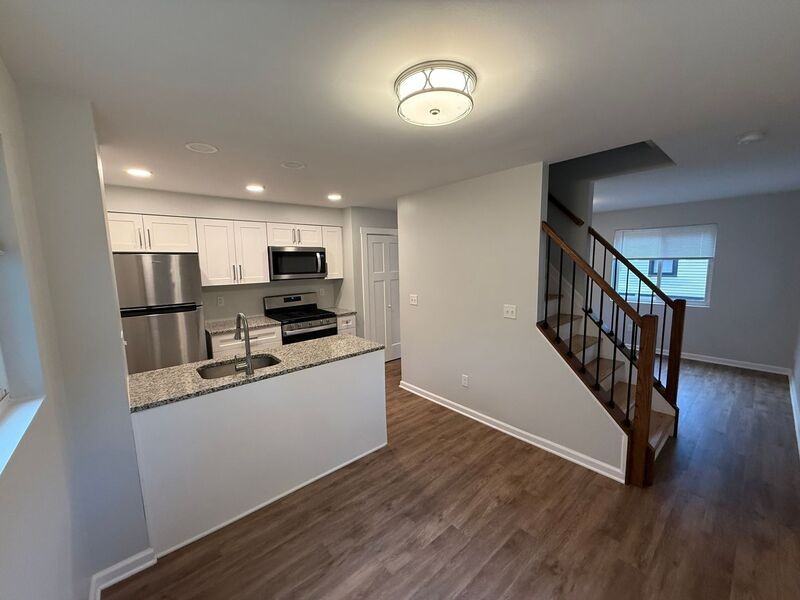 5425 Stewart Ave #4 - Photo 2 of 20