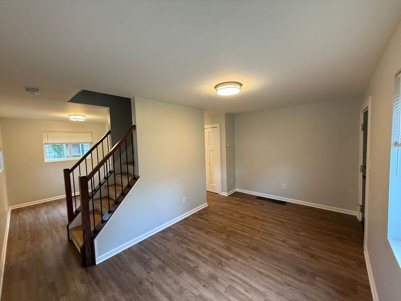 5425 Stewart Ave #4 - Photo 4 of 20