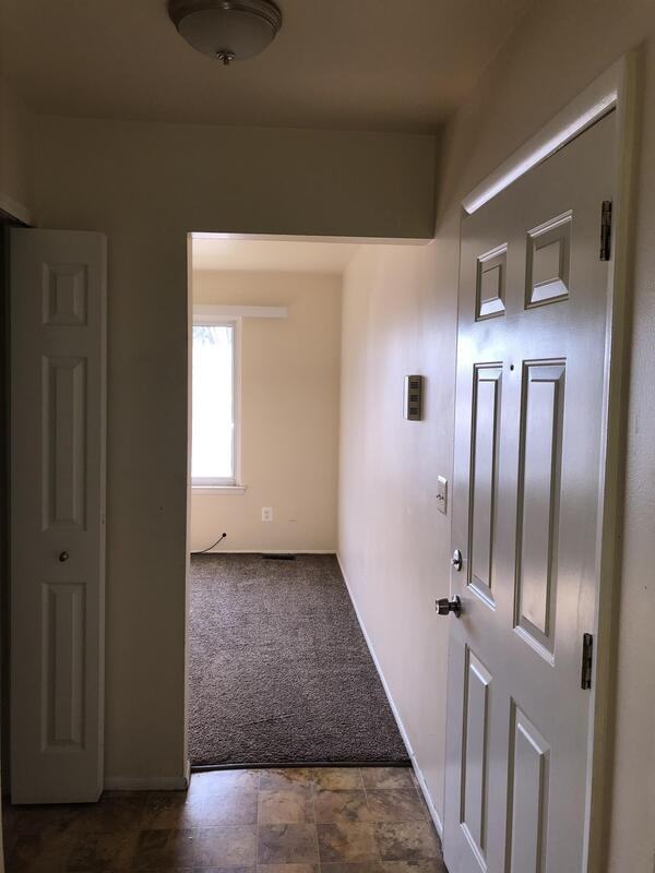35301 Michelle Dr - Photo 3 of 11