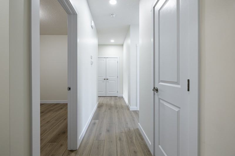 2113 209a St Nw - Photo 3 of 40