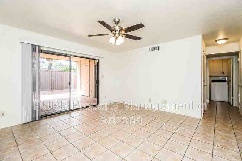 659 W 10th St - Photo 6 of 39