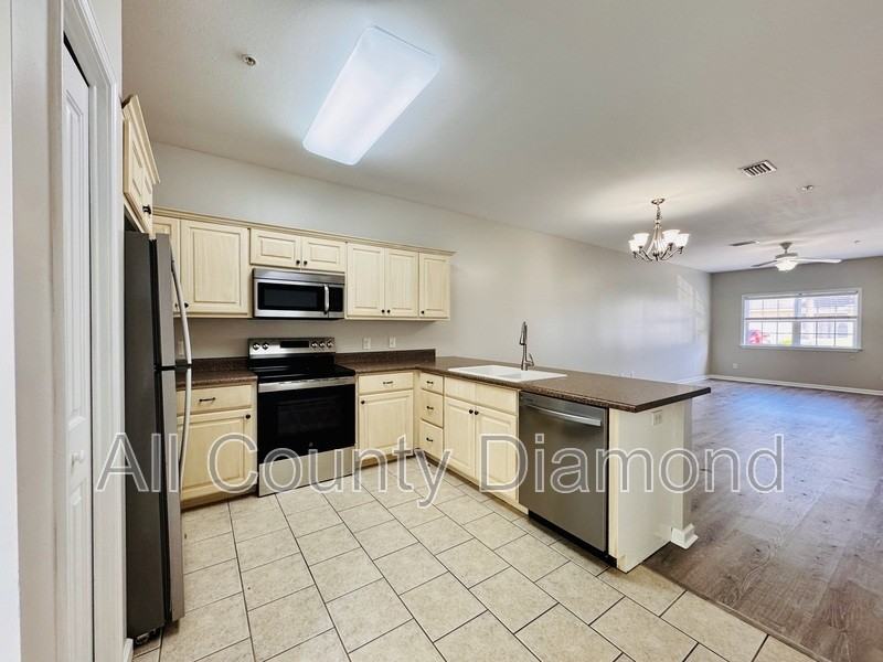 1846 Annabellas Dr - Photo 5 of 22