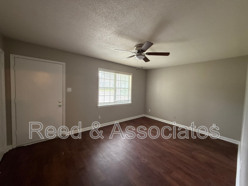 6337 Branderham Dr - Photo 6 of 13