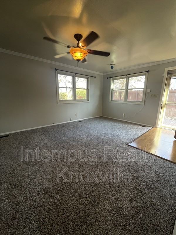 280 S Benedict Ave - Photo 3 of 29