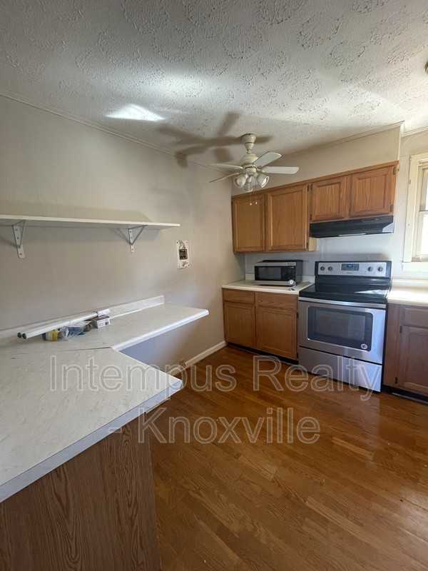 280 S Benedict Ave - Photo 7 of 29