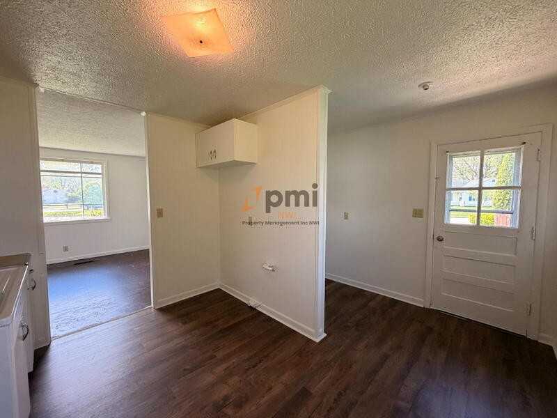 2913 Oakdale Ave - Photo 6 of 15