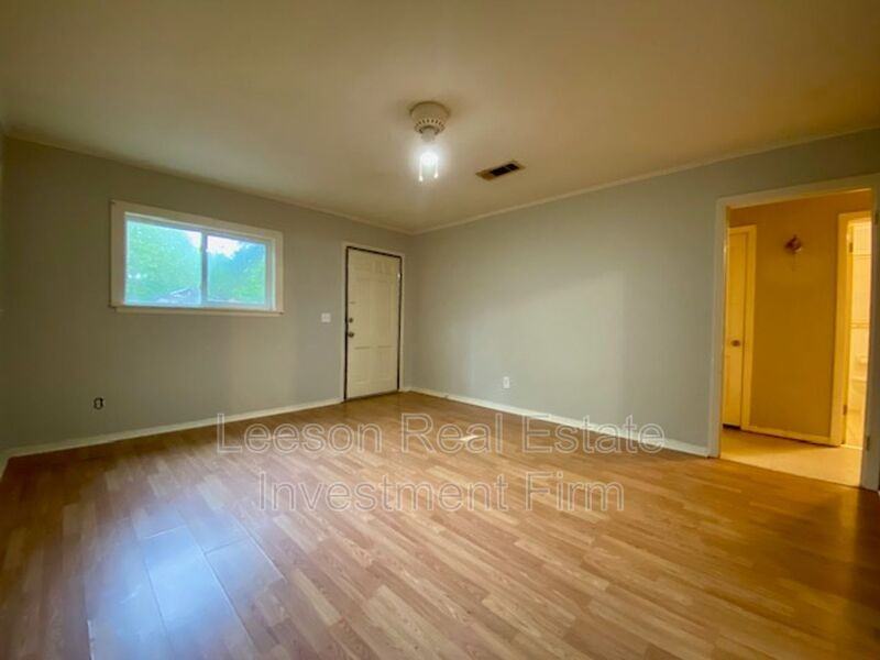 4259 Rightway Ave - Photo 5 of 13