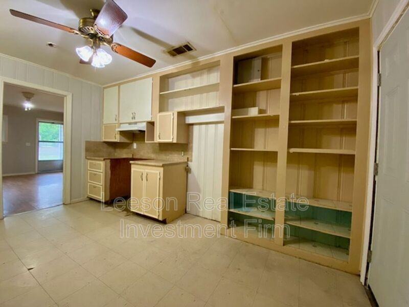 4259 Rightway Ave - Photo 7 of 13