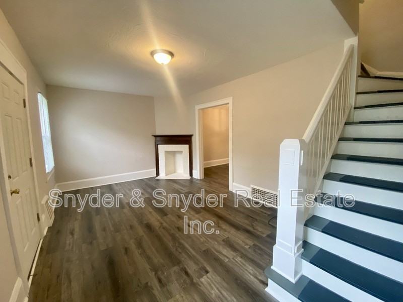 159 Walnut Ter #164 - Photo 2 of 14