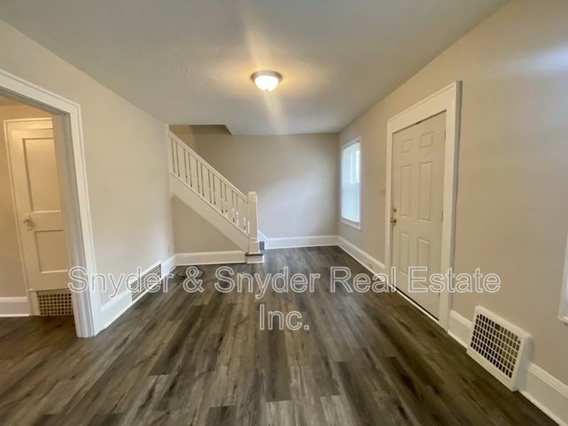 159 Walnut Ter #164 - Photo 3 of 14