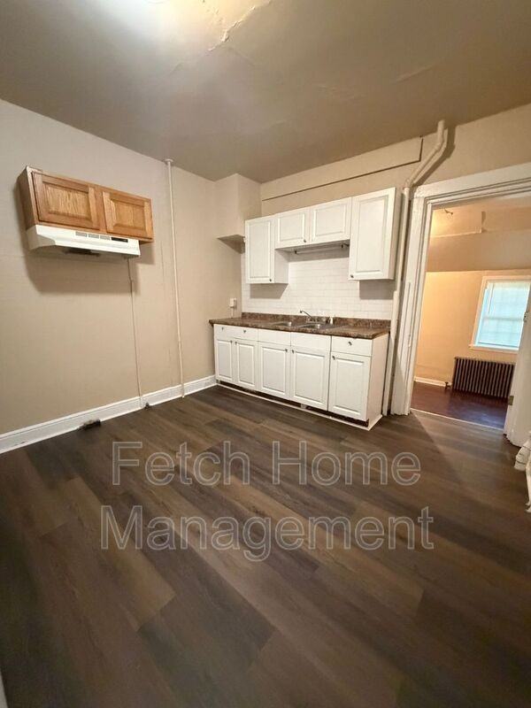 34 Conestoga St #1 - Photo 5 of 11