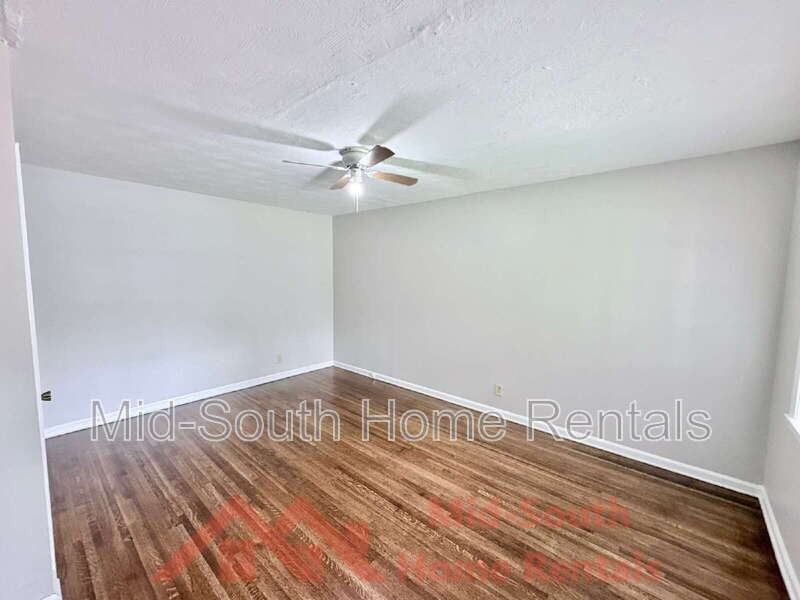 1388 Eason Ave - Photo 3 of 21