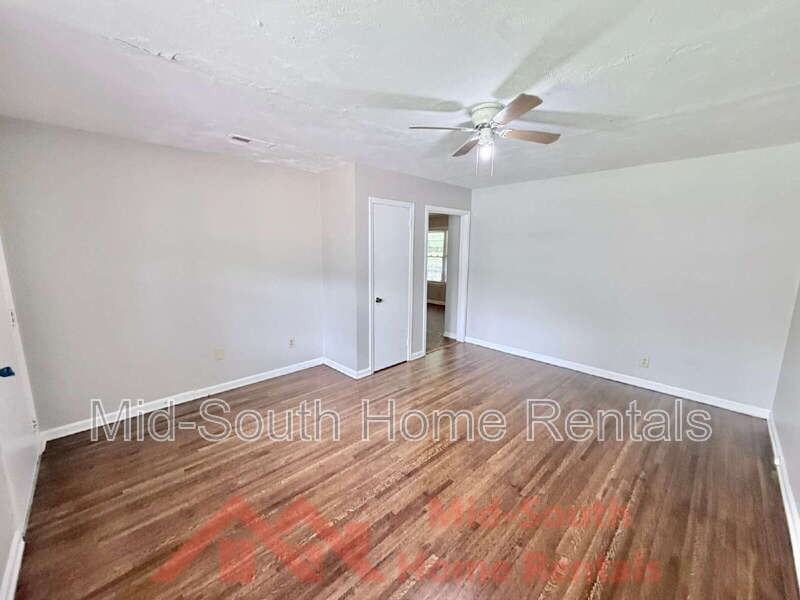 1388 Eason Ave - Photo 4 of 21
