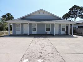 featured image of 5931 Pinetree Avenue