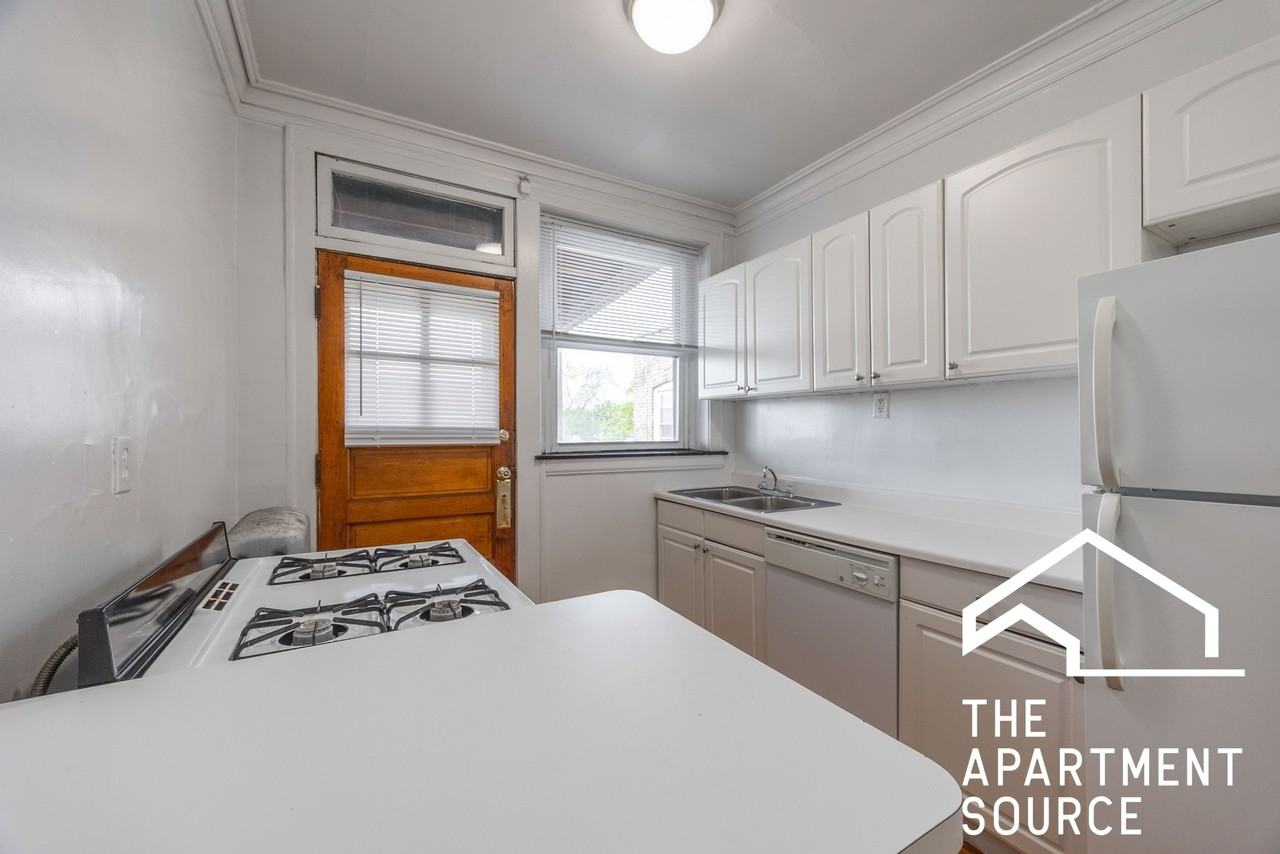 4318 N Spaulding Ave #3 - Photo 6 of 13