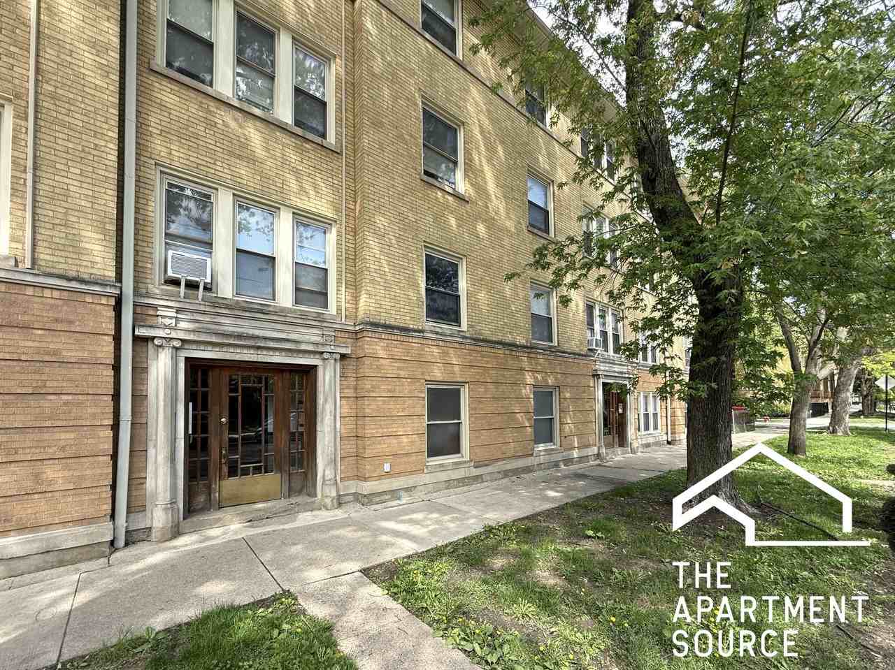 4318 N Spaulding Ave #2 - Photo 7 of 9