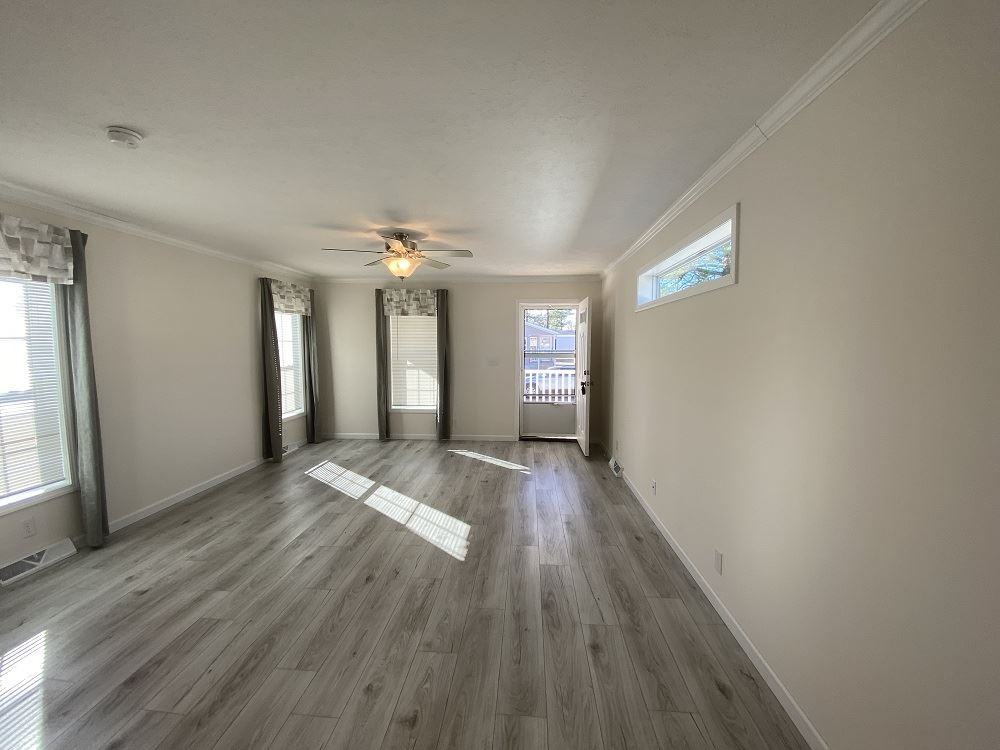 123 Woodchuck Pkwy - Photo 4 of 30