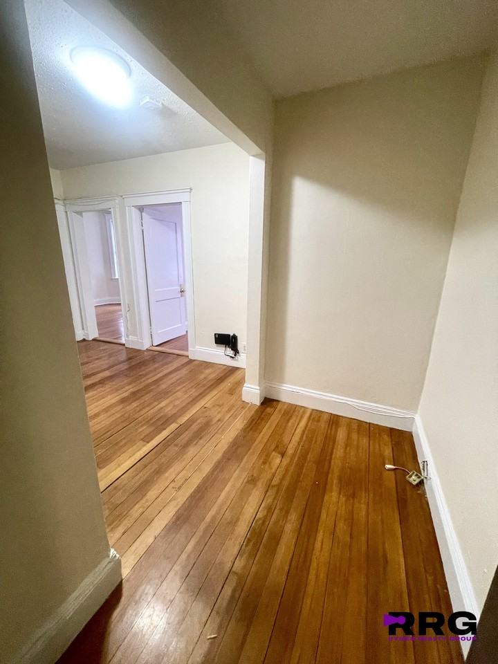 Cambridge St. & Barrows St #5 - Photo 3 of 22